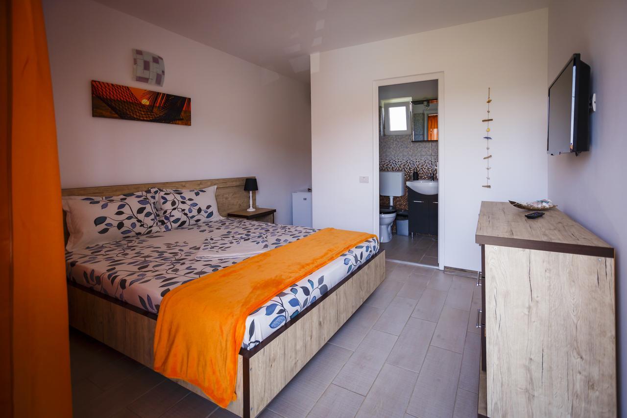 Hotel Casa Tudorascu Vama Veche Zewnętrze zdjęcie